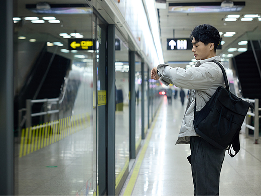 通勤/逛街/健身只带一块表？这块览邦Watch Ultra，让我彻底和手机“分手”了