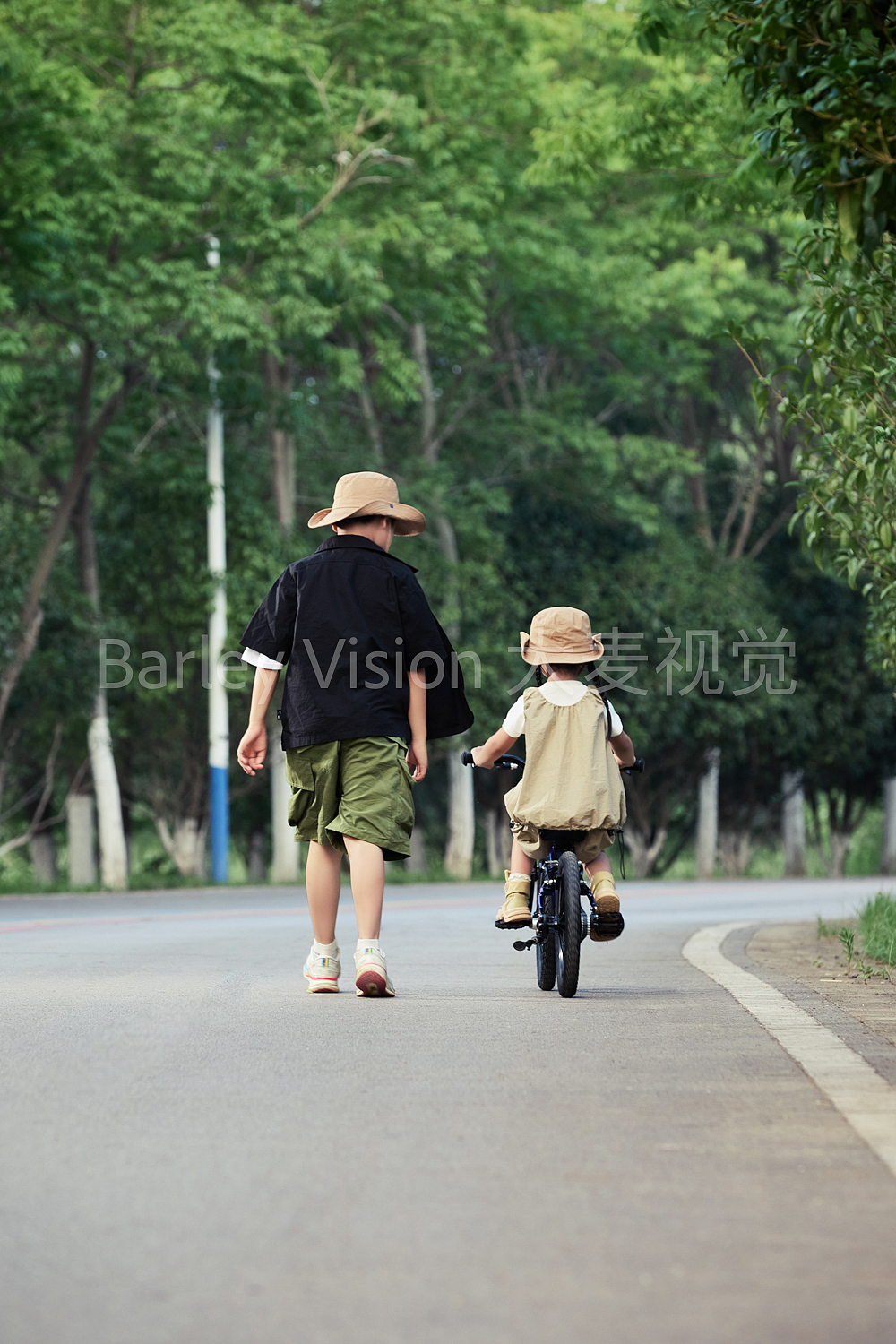 自行车户外摄影（图ZMzk3OTkzNjY0） - 产品摄影 - 站酷设计师大麦摄影视觉原创素材 - 站酷ZCOOL