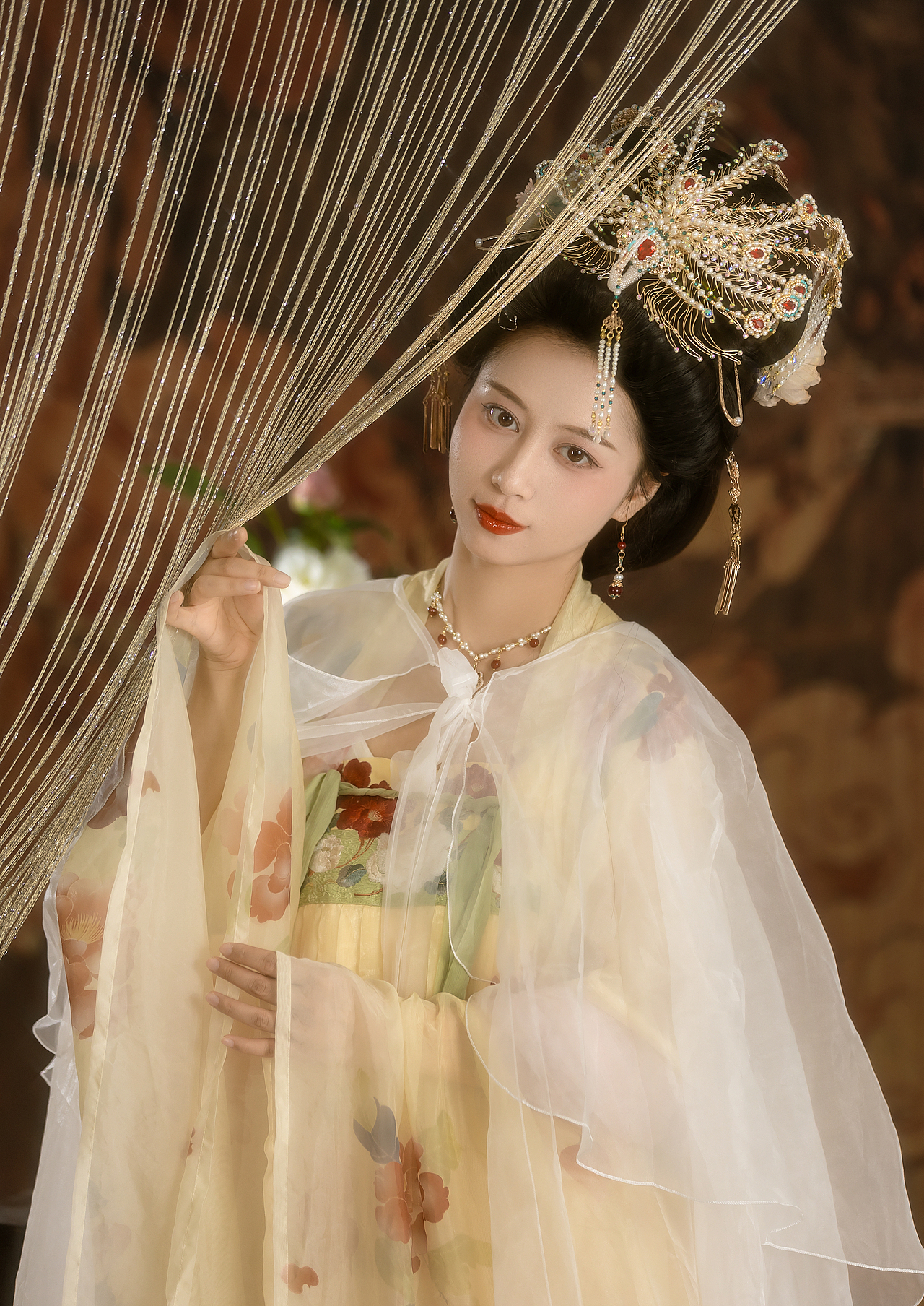 仿妆女儿国国王（图ZMzk4MDA1NDUy） - 人像摄影 - 站酷设计师枫叶剑桥原创素材 - 站酷ZCOOL