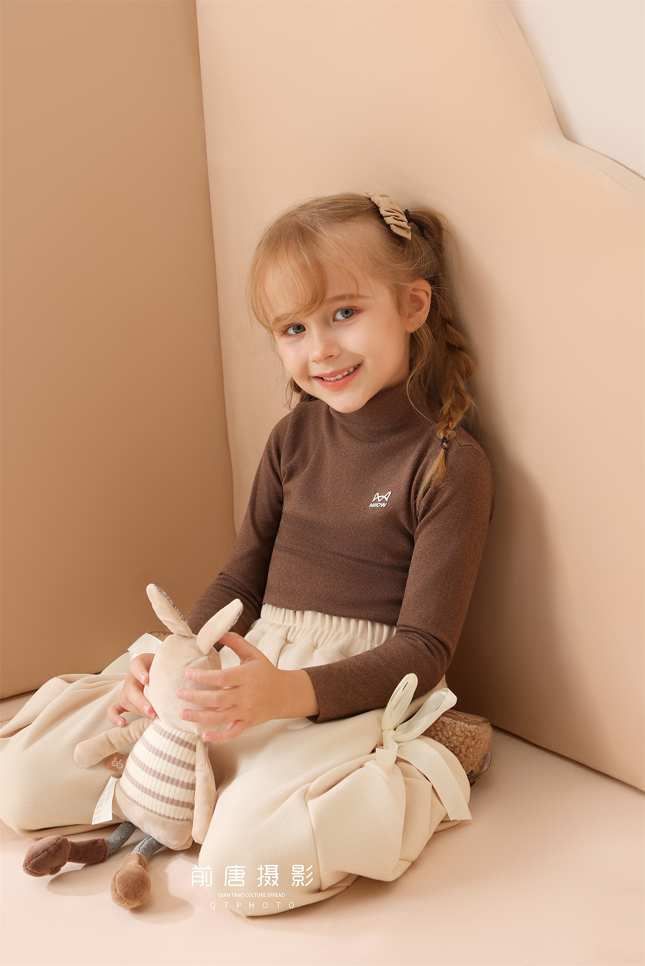 猫人儿童打底衫拍摄 童装拍摄 儿童保暖衣（图ZMzk4MDU5MTYw） - 产品摄影 - 站酷设计师前唐摄影露露原创素材 - 站酷ZCOOL