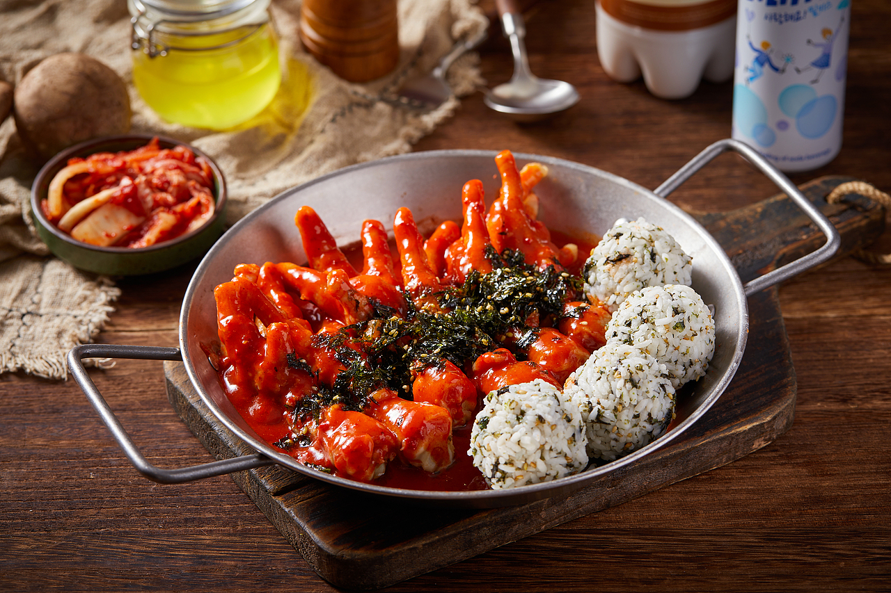 青谷王社长·街边烤肉食堂 | ABD案例（图ZMzk4MDY1OTI4） - 品牌 - 站酷设计师ABD品牌策略设计原创素材 - 站酷ZCOOL