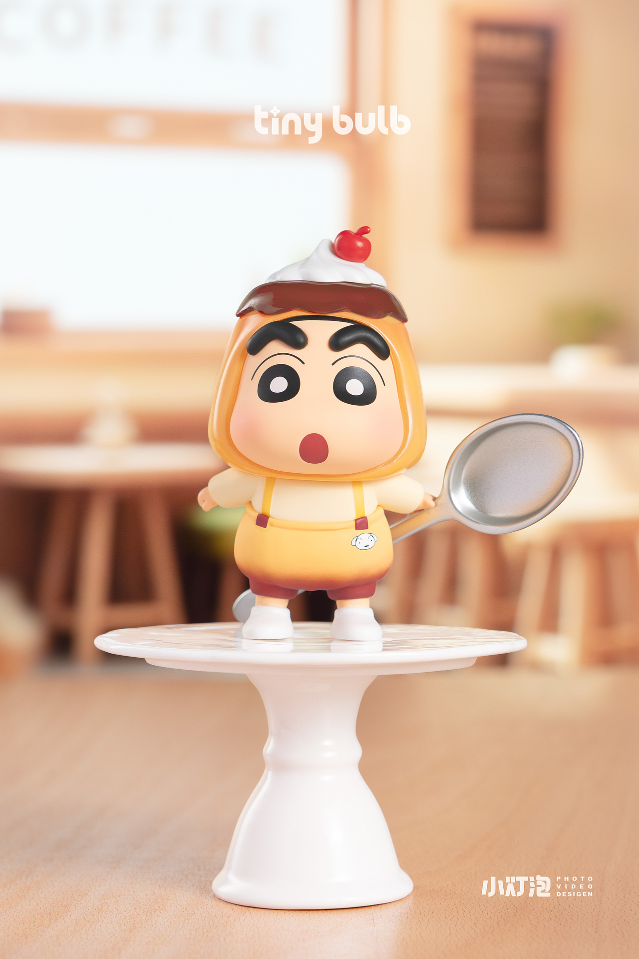 潮玩摄影｜TOPTOY 蜡笔小新美味春日部盲盒拍摄（图ZMzk4MDg0MDI0） - 产品摄影 - 站酷设计师小灯泡视觉I潮玩原创素材 - 站酷ZCOOL