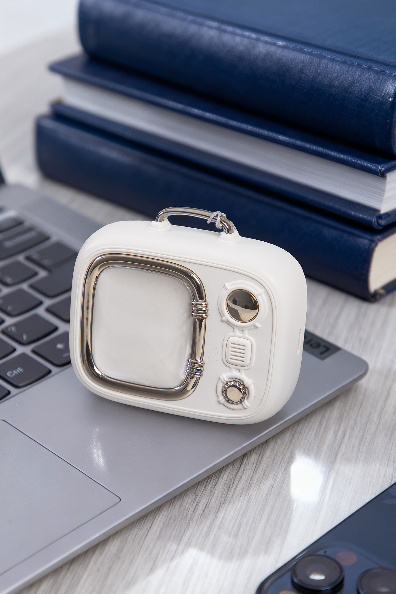 有间|幻响i-mu小电视无线充移动电源