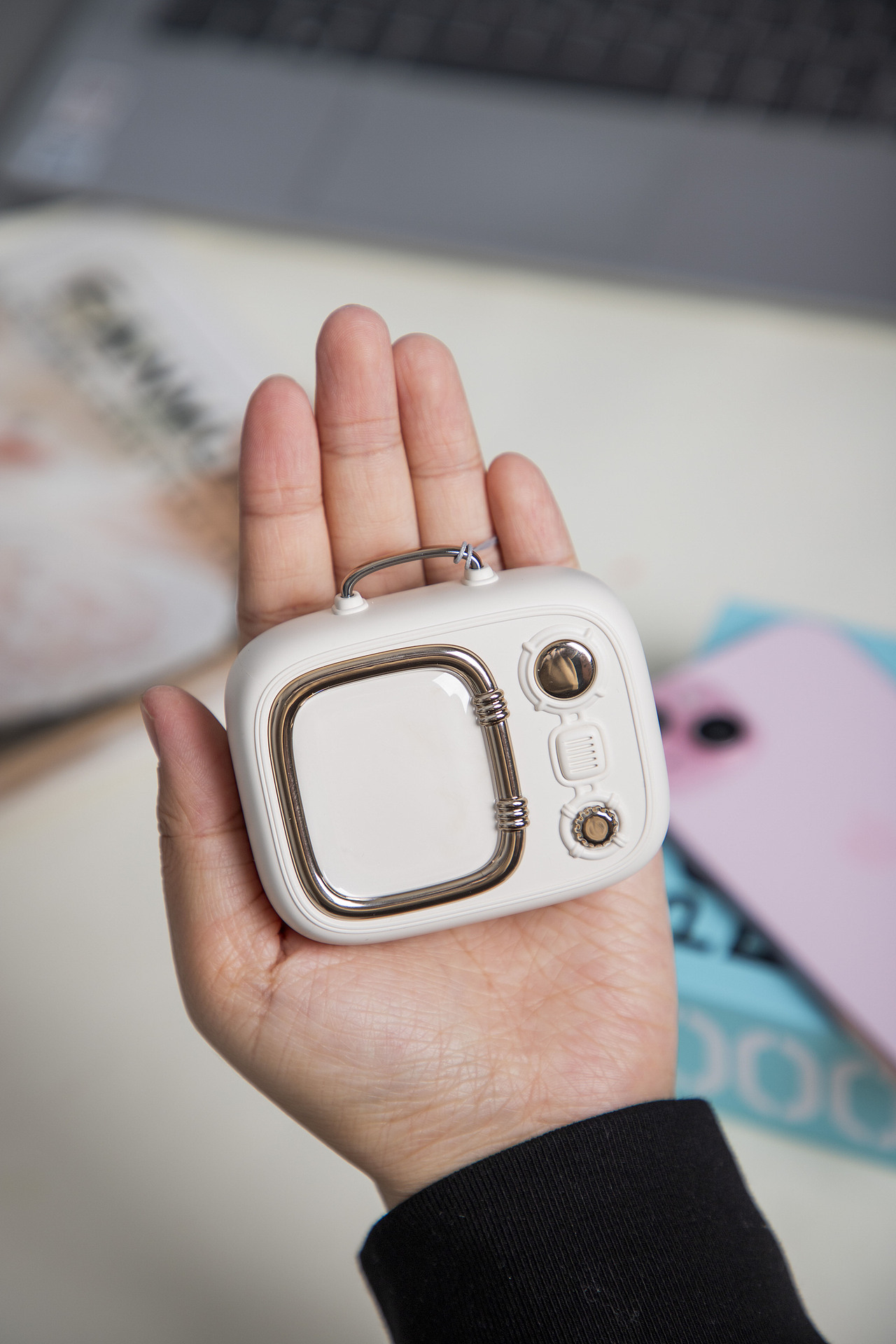 有间|幻响i-mu小电视无线充移动电源