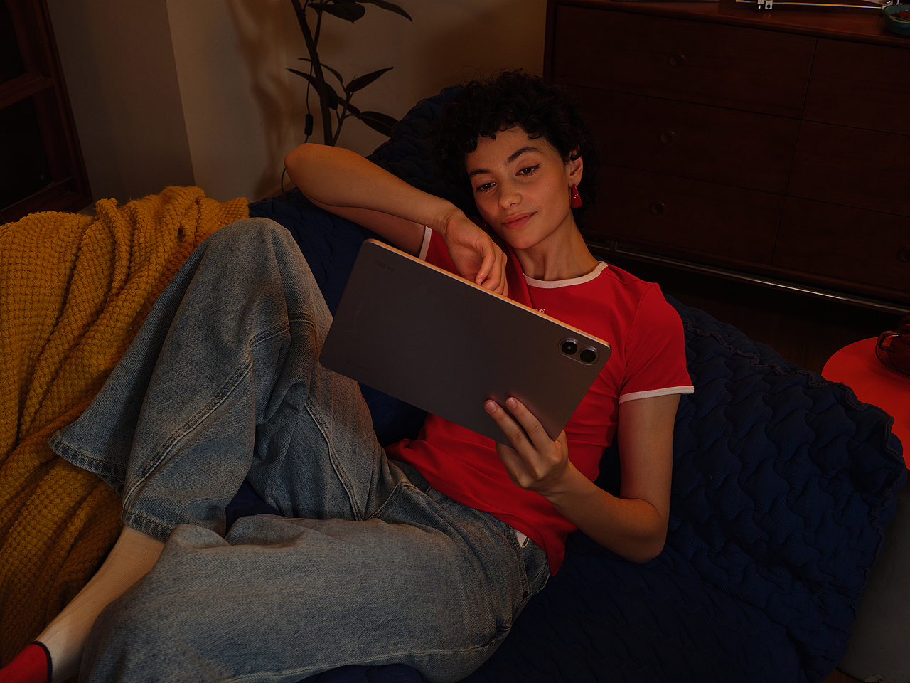 REDMI Pad 2 Pro KV/Lifestyle 成品+原片(many poses)（图ZMzk4MTA4NTky） - 人像摄影 - 站酷设计师摄影师张开原创素材 - 站酷ZCOOL