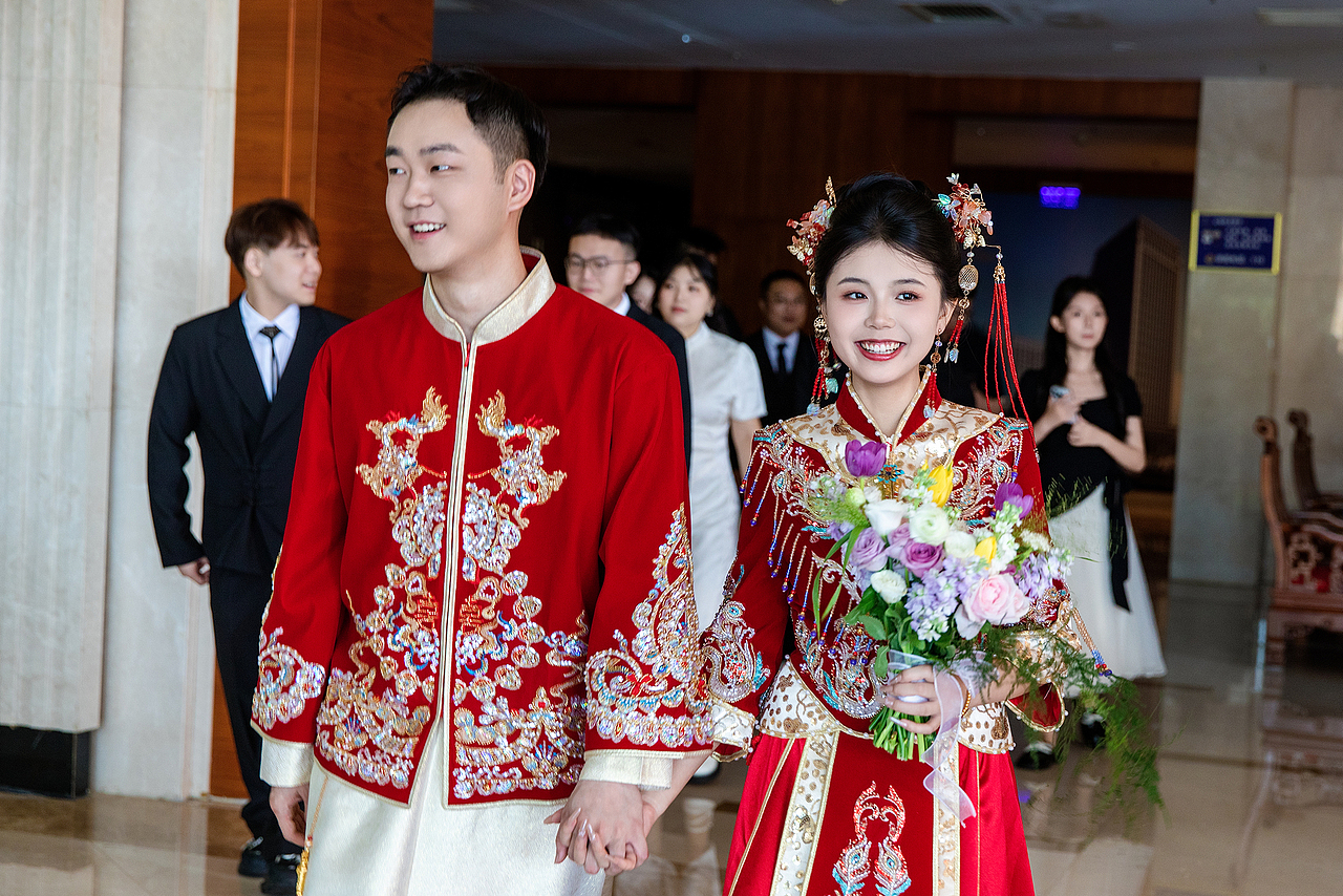 人与人的一眼万年,都藏在平淡如水的漫不经心里