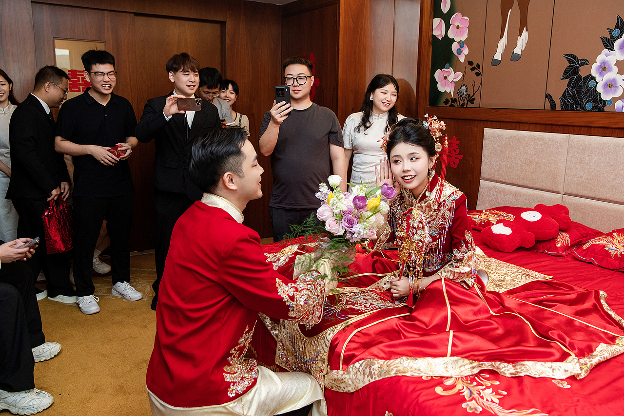 人与人的一眼万年,都藏在平淡如水的漫不经心里