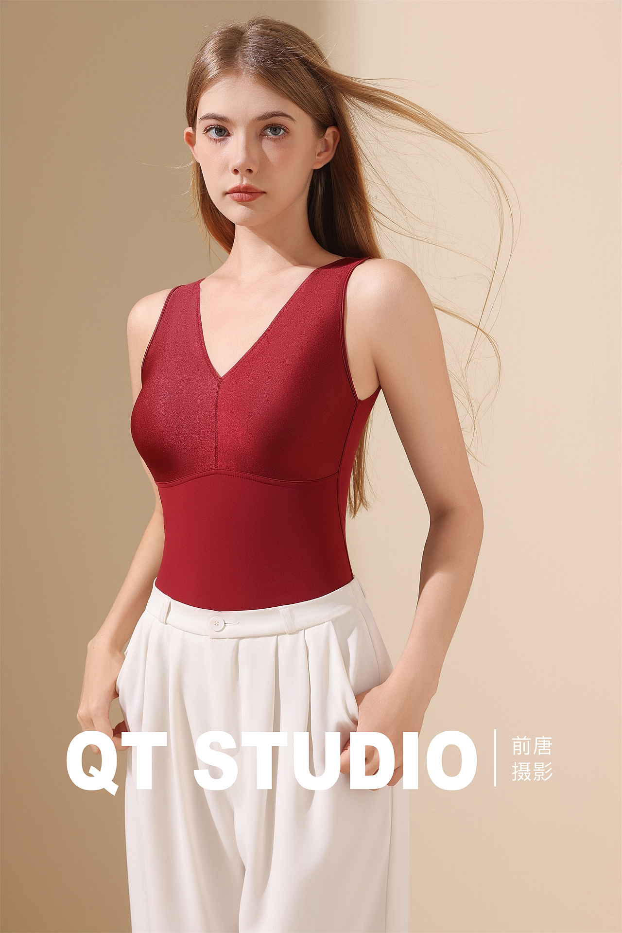 外籍模特演绎极简背心，高级感拉满！背心拍摄保暖背心（图ZMzk4MTY1NDI0） - 产品摄影 - 站酷设计师前唐摄影露露原创素材 - 站酷ZCOOL
