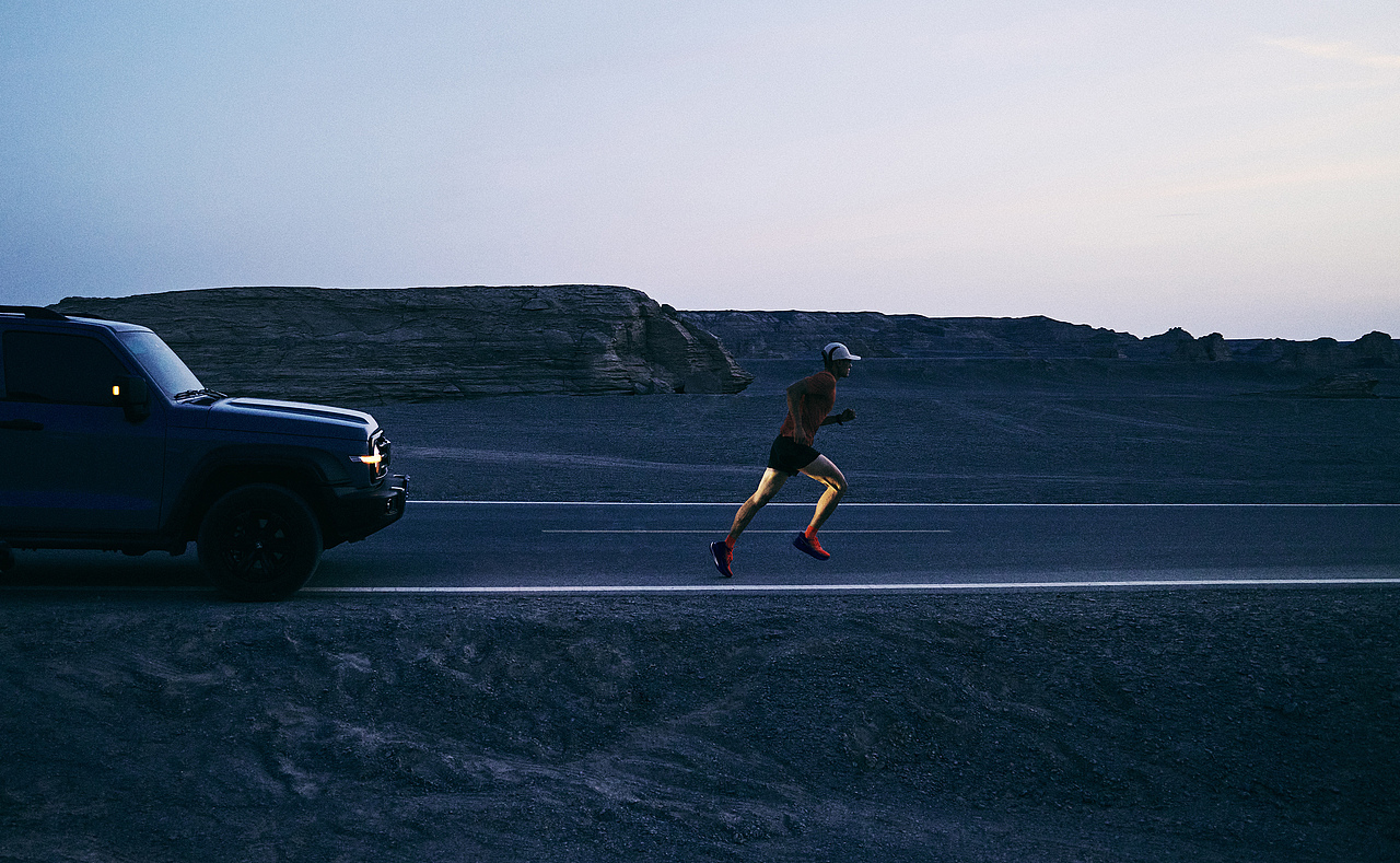 荒漠独行｜追光的人永远在路上（图ZMzk4MTY1NTA0） - 修图/后期 - 站酷设计师像素视觉studio原创素材 - 站酷ZCOOL