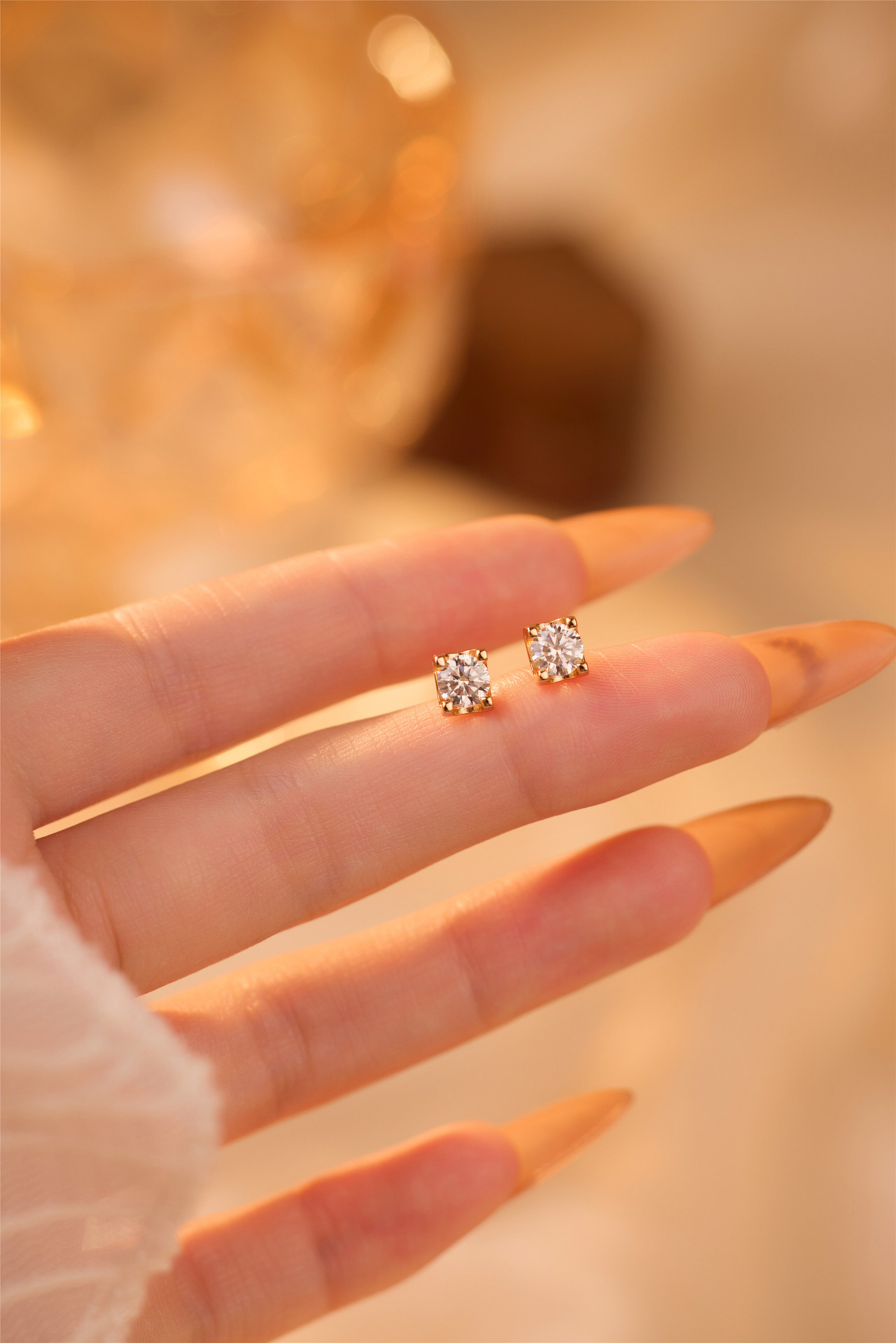 莫桑钻丨饰品丨戒指丨麦图摄影丨氛围感丨首饰