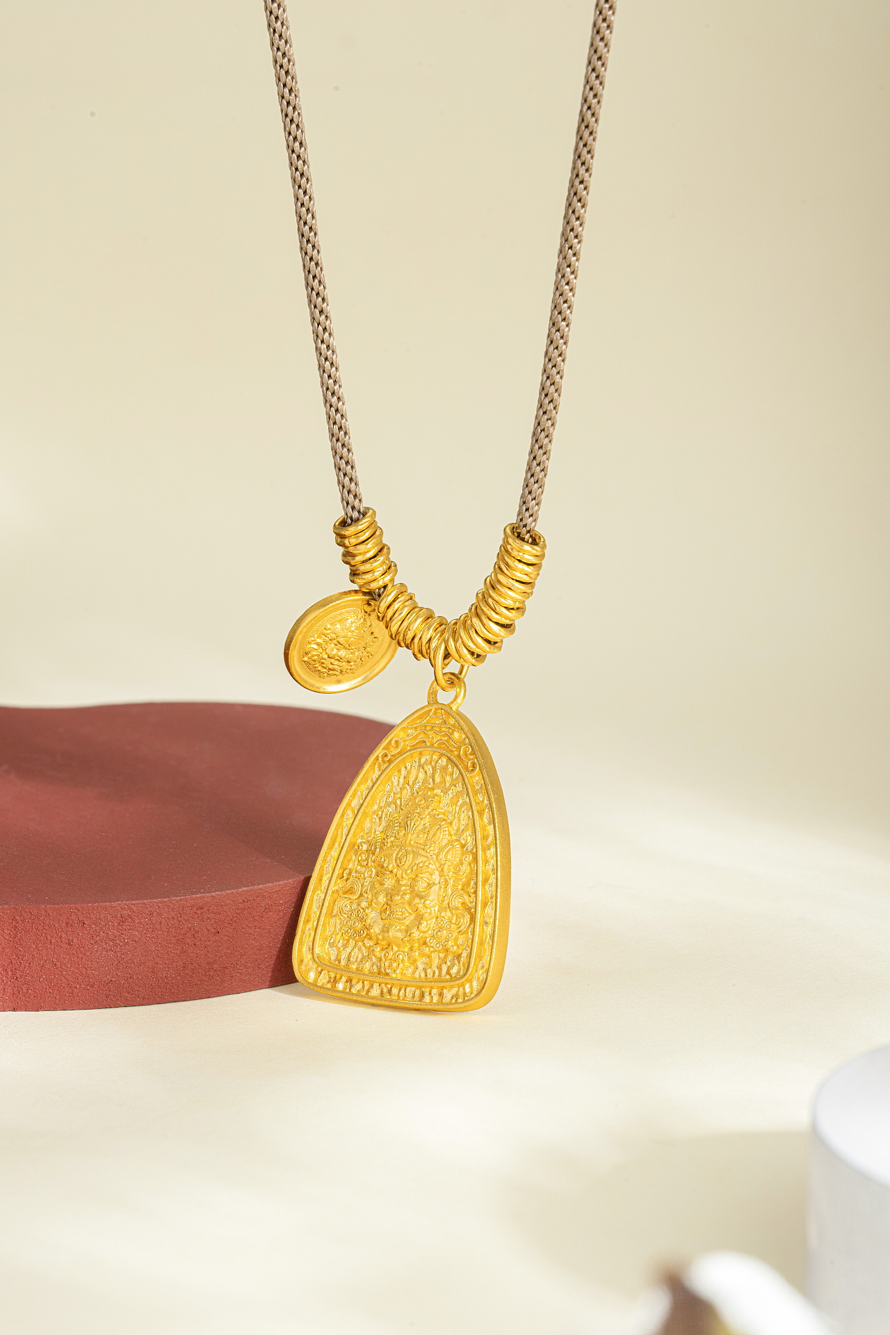 黄财神（图ZMzk4MTgzNjQ4） - 产品摄影 - 站酷设计师ww呀呀原创素材 - 站酷ZCOOL