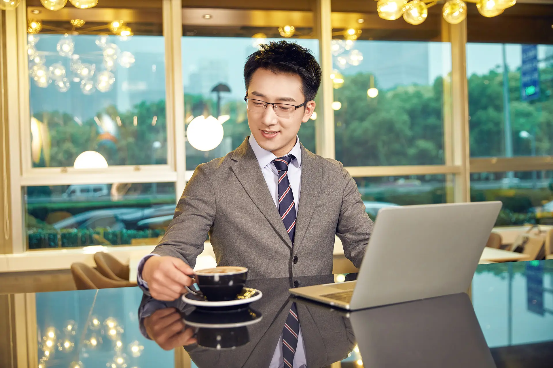 看这一篇就够了！这4款男士洗面奶硬核对比：油皮/干皮/敏感肌，闭眼选不踩雷~