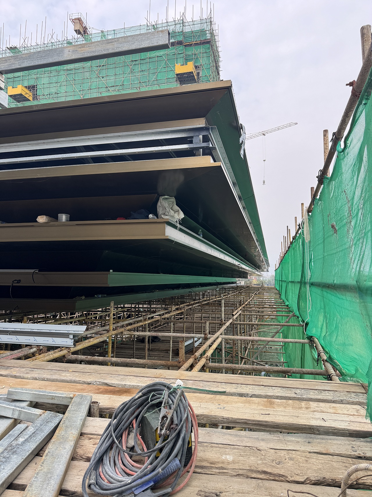 山东泰安恒地 观澜颂 第四代住宅小区不锈钢门楼开工