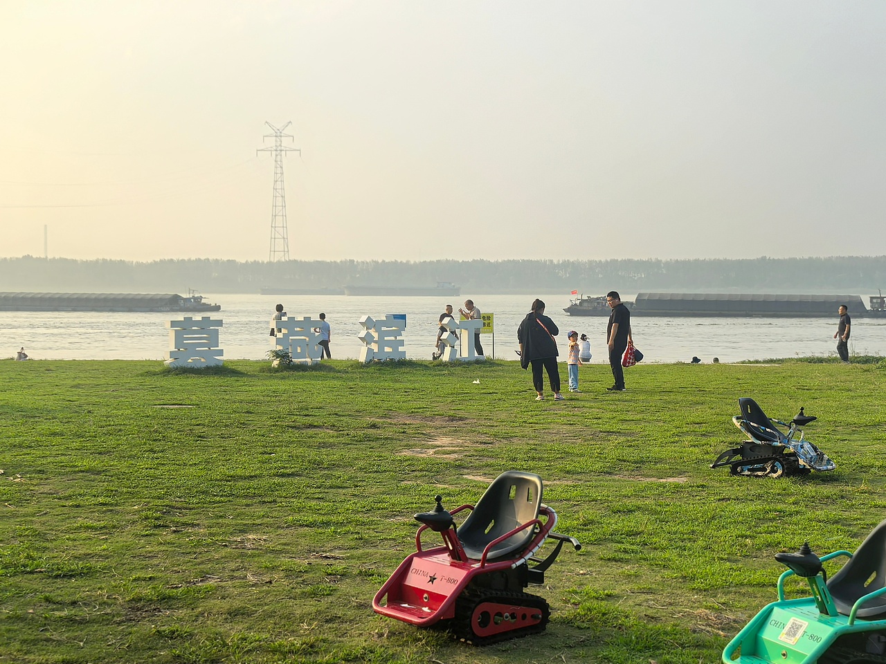 國(guó)慶南京燕子磯幕燕濱江隨拍（圖ZMzk4MjQ3MTIw） - 風(fēng)光攝影 - 站酷設(shè)計(jì)師延長(zhǎng)線_31原創(chuàng)素材 - 站酷ZCOOL