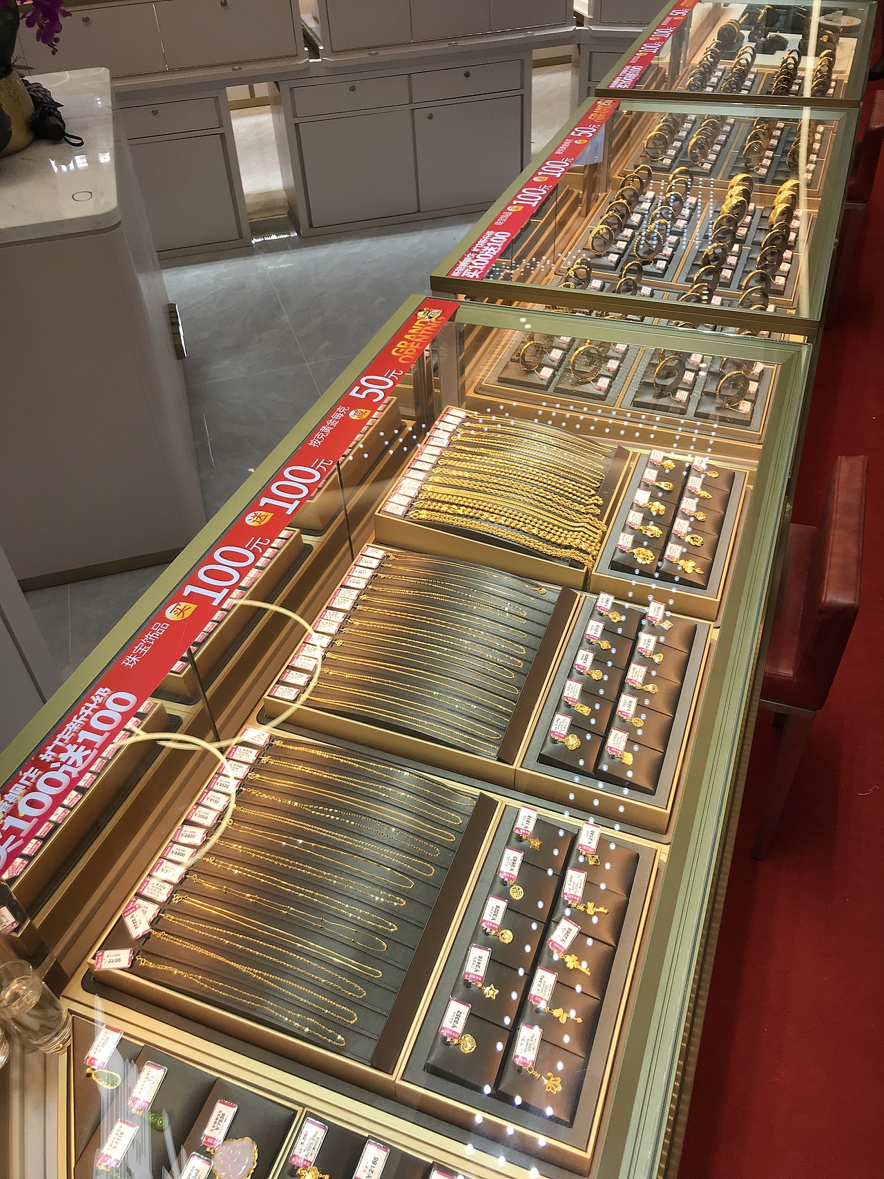 陈列道具设计（饰品）