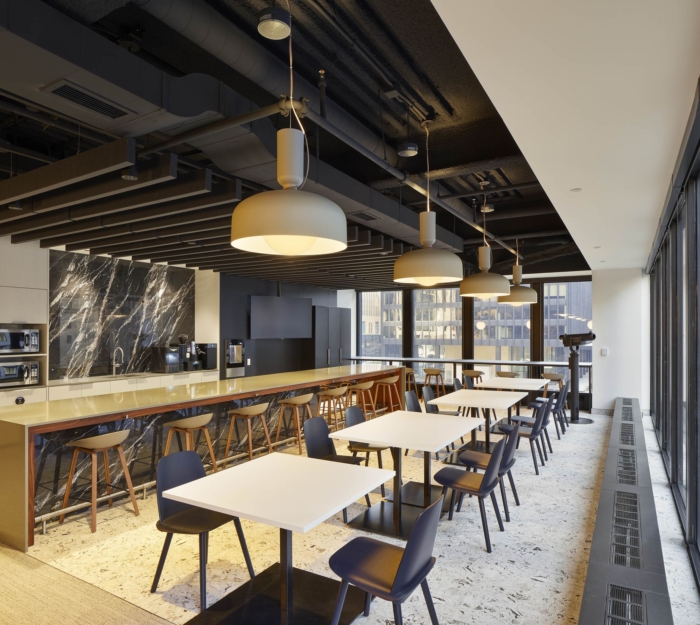 办公楼装修：垂直花园为锚点 构建会呼吸的办公社区