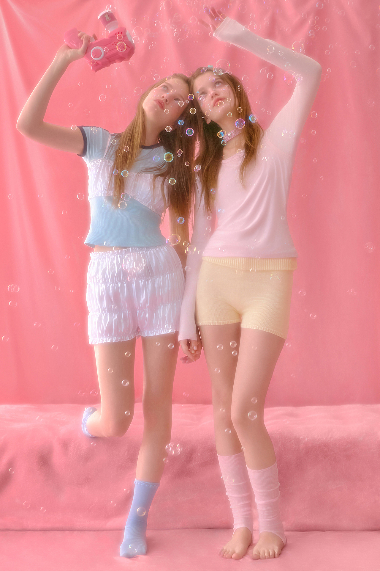 pink girls（图ZMzk4MzQ1NTky） - 时尚/艺术摄影 - 站酷设计师于博川原创素材 - 站酷ZCOOL