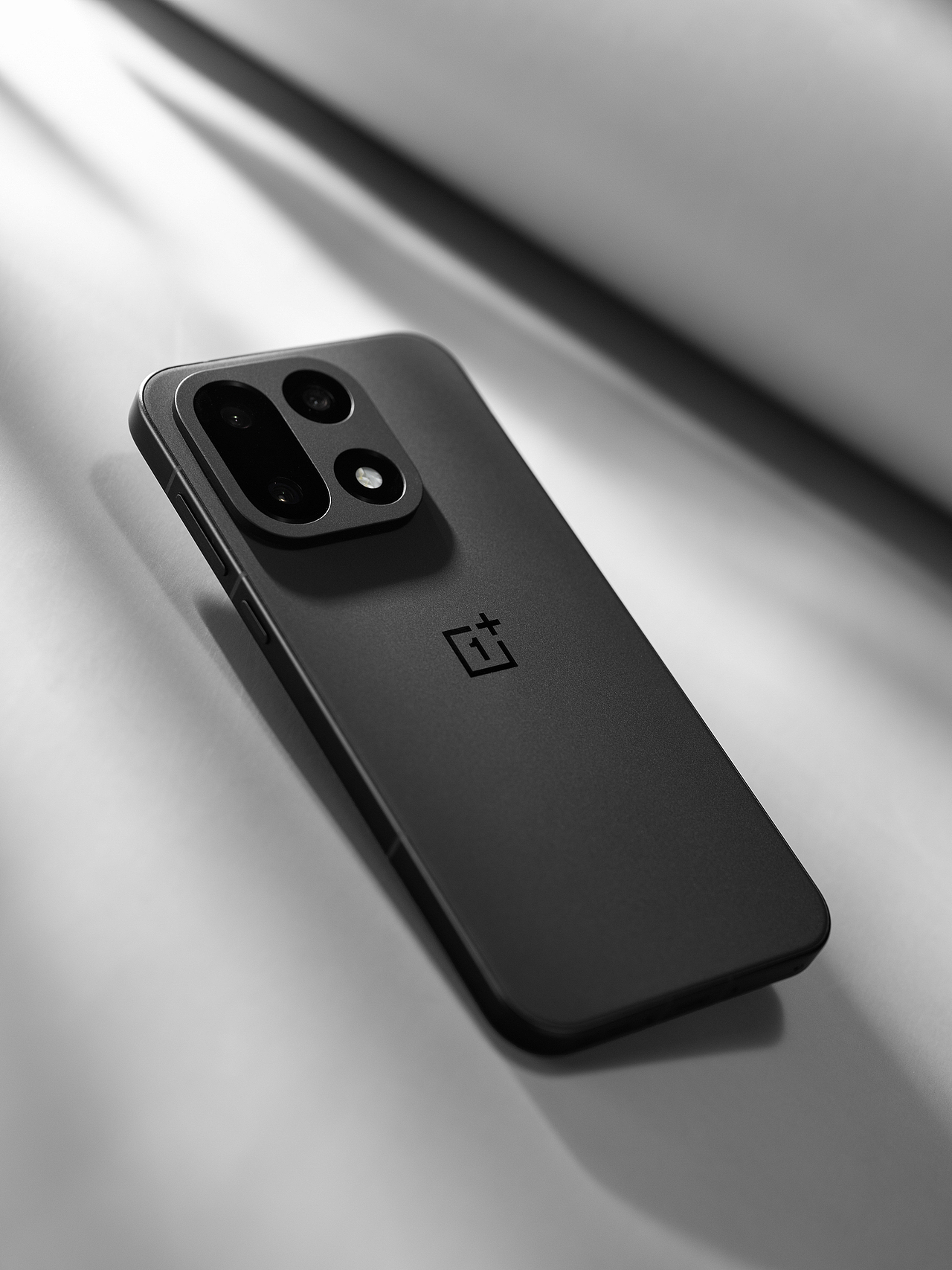 一加15·绝对黑（图ZMzk4MzQ2MDgw） - 产品摄影 - 站酷设计师ShouziVision原创素材 - 站酷ZCOOL