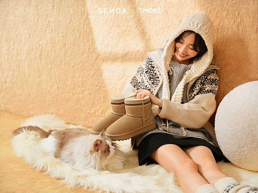 商业摄影|和小猫一起拍了暖暖的雪地靴大片
