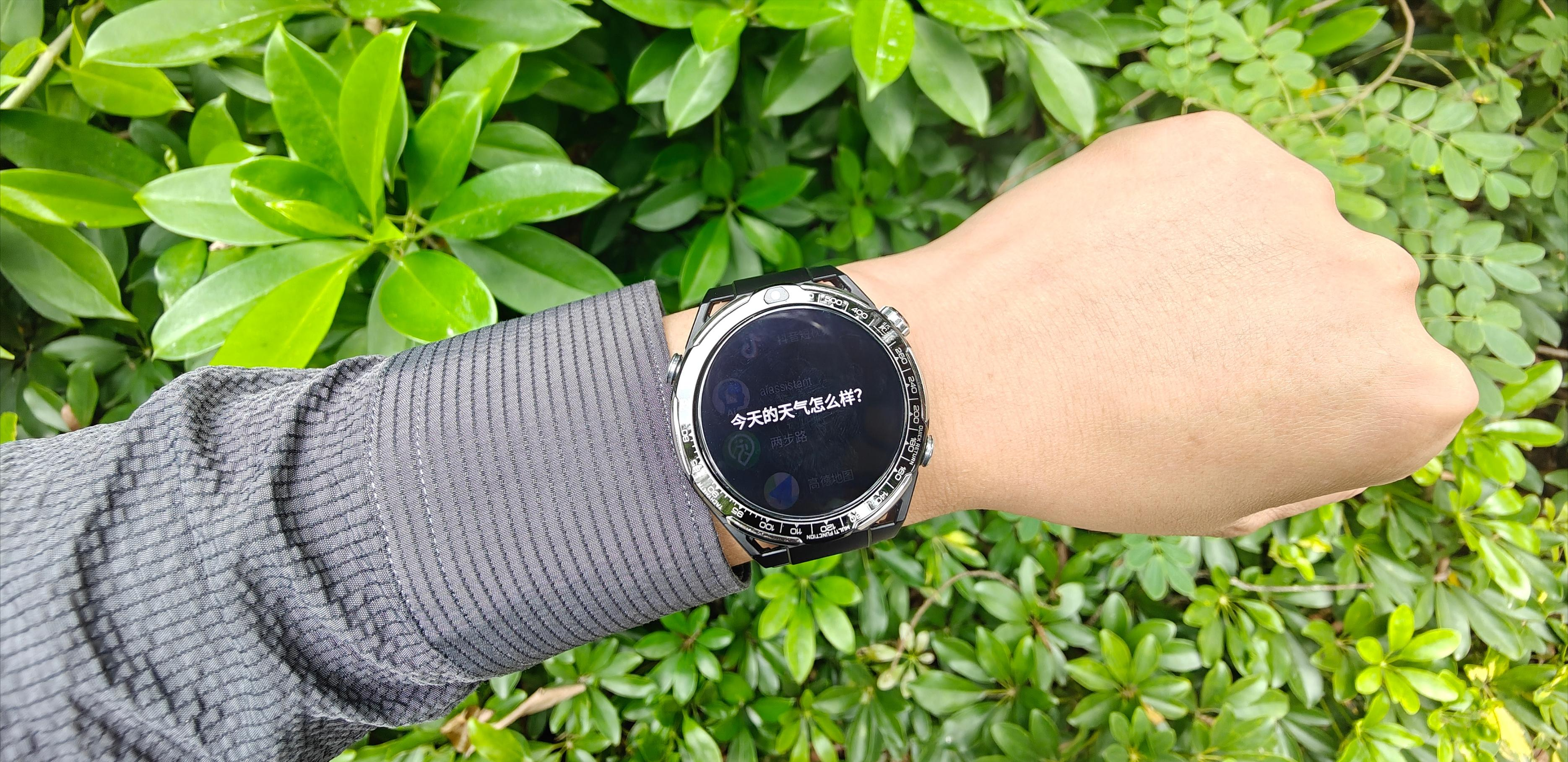 穿西服逛小区，这块表替我“藏”了手机：导航/支付/拍照/AI，全在腕间～（图ZMTUyNjk0NjQ=） - 资讯 - 站酷设计师来这个世界看看原创素材 - 站酷ZCOOL