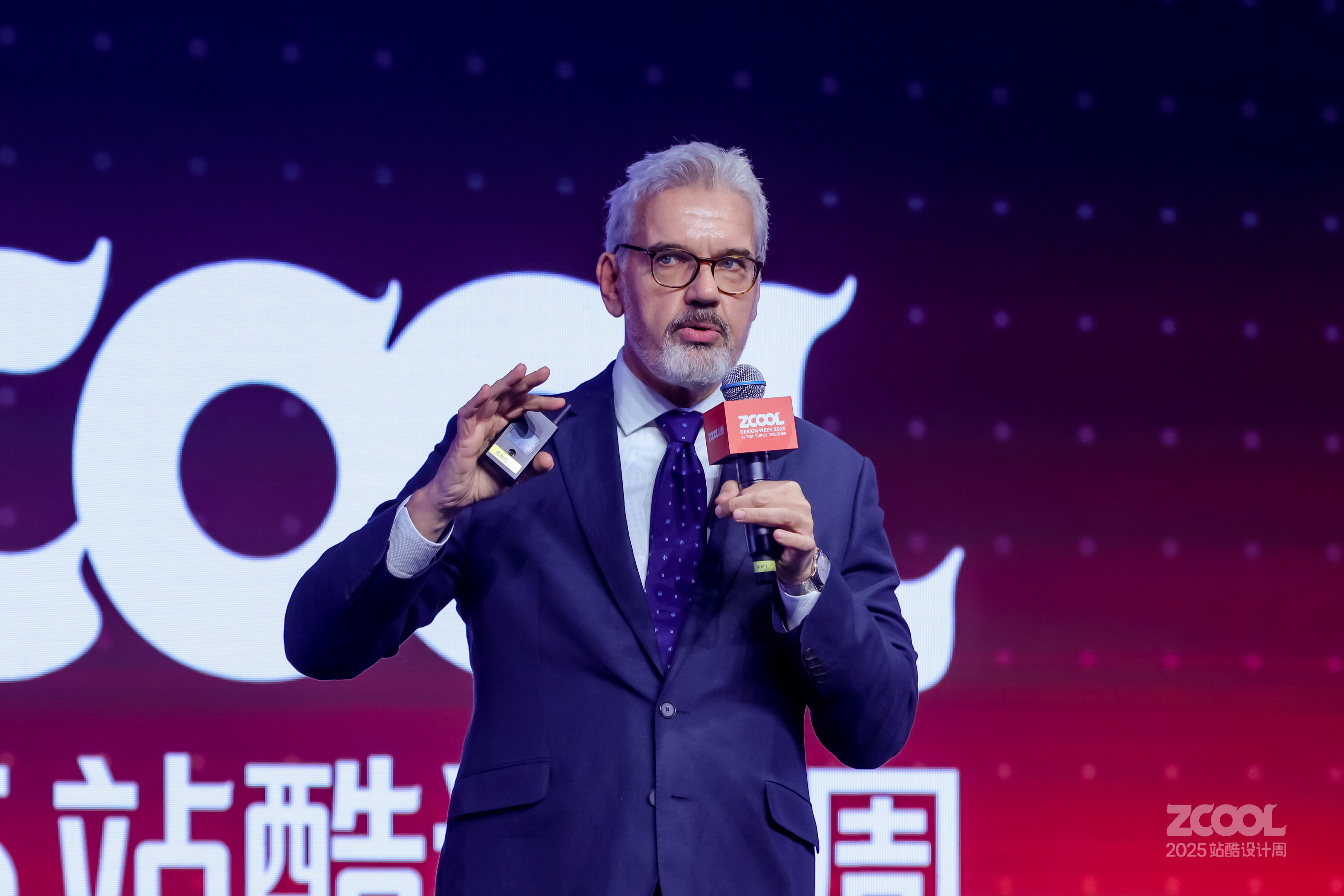 爱死机主创的创作心得分享 |2025站酷设计周（图ZMTUyNjk3MzY=） - 观点 - 站酷设计师站酷设计周原创素材 - 站酷ZCOOL