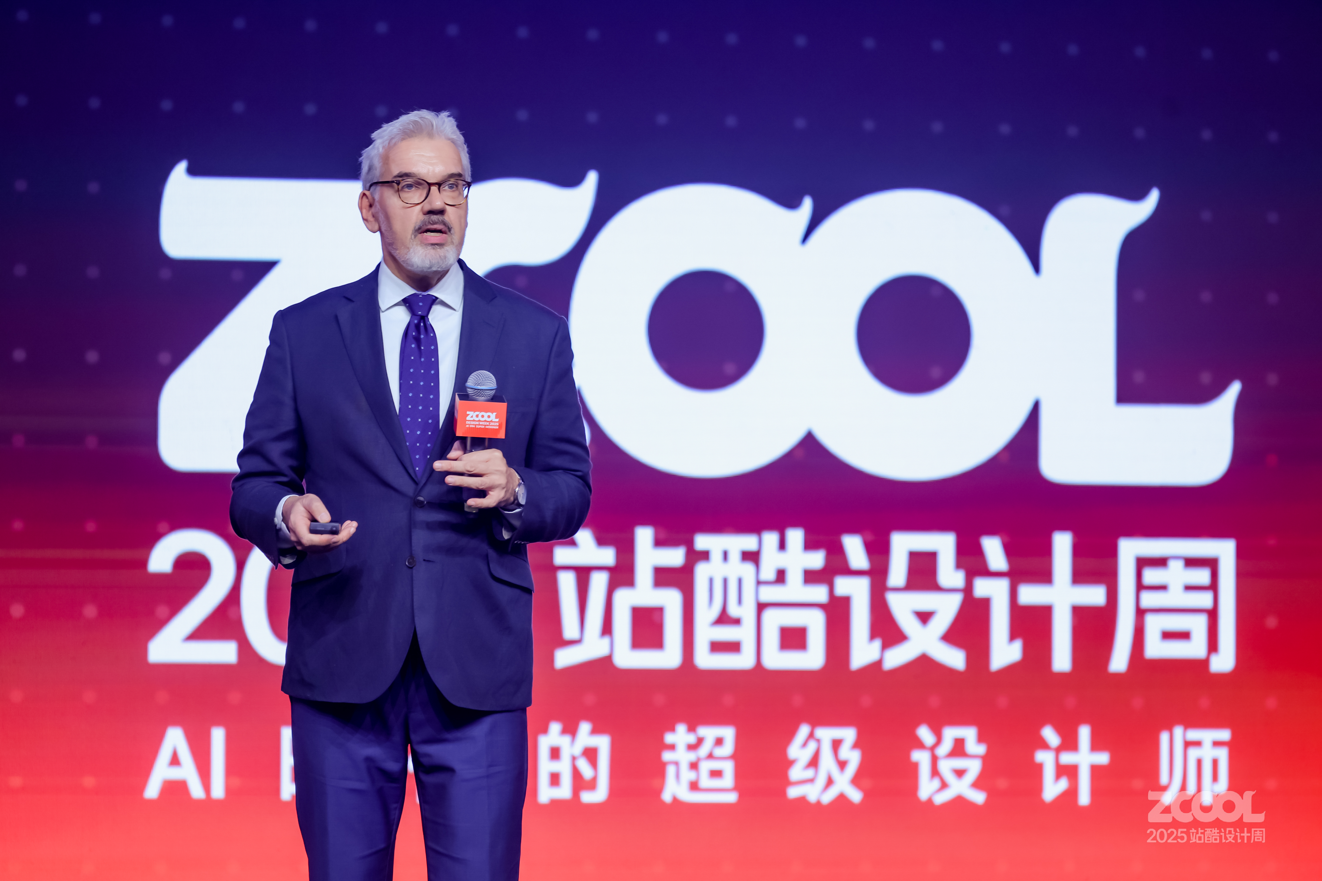 爱死机主创的创作心得分享 |2025站酷设计周（图ZMTUyNjk3NDA=） - 观点 - 站酷设计师站酷设计周原创素材 - 站酷ZCOOL