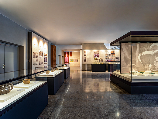 克里克：文物展柜如何实现 “智能守护”