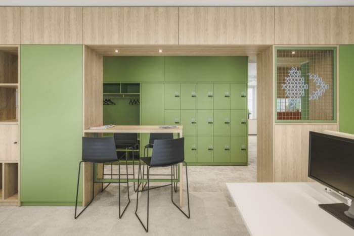 办公楼装修：浅深地毯引导动线 打造直觉式空间导航系统（图ZMTUyNzU2NzI=） - 资讯 - 站酷设计师凯悦办公装修原创素材 - 站酷ZCOOL