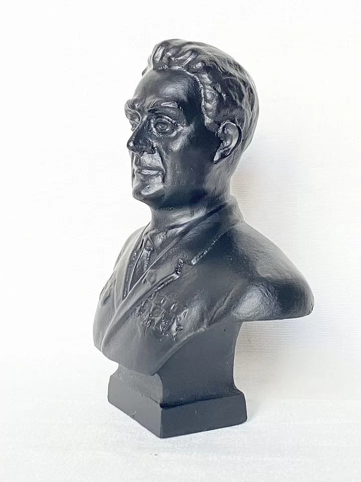 列昂尼德·伊利奇·勃列日涅夫铸铁像现代卡斯利办公室（图ZMzk4Njk4MjIw） - 雕塑 - 站酷设计师红色收藏家原创素材 - 站酷ZCOOL