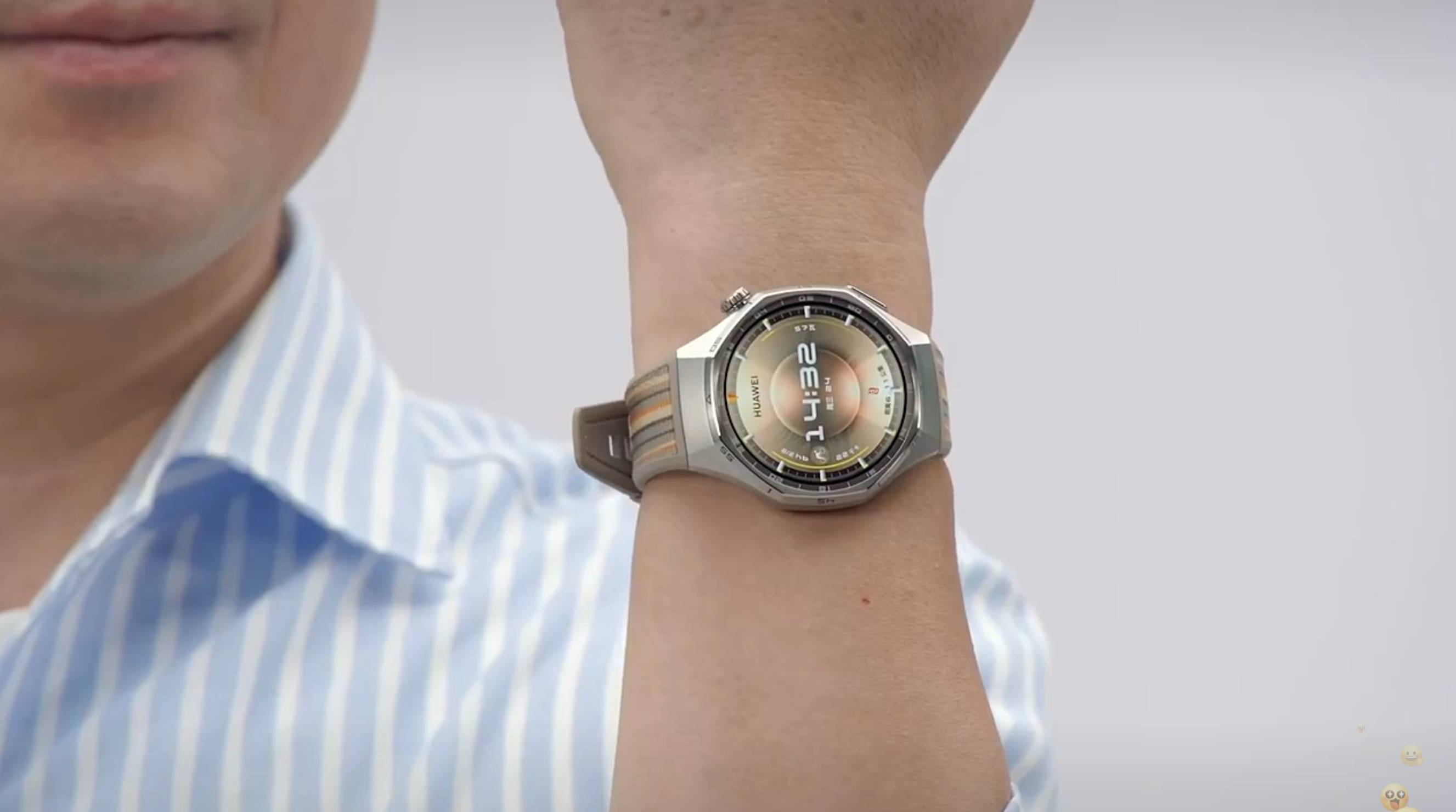 盘点2025年智能手表怎么选？双十一这2款旗舰，闭眼入不踩雷！（图ZMTUyNzYyNzY=） - 资讯 - 站酷设计师来这个世界看看原创素材 - 站酷ZCOOL