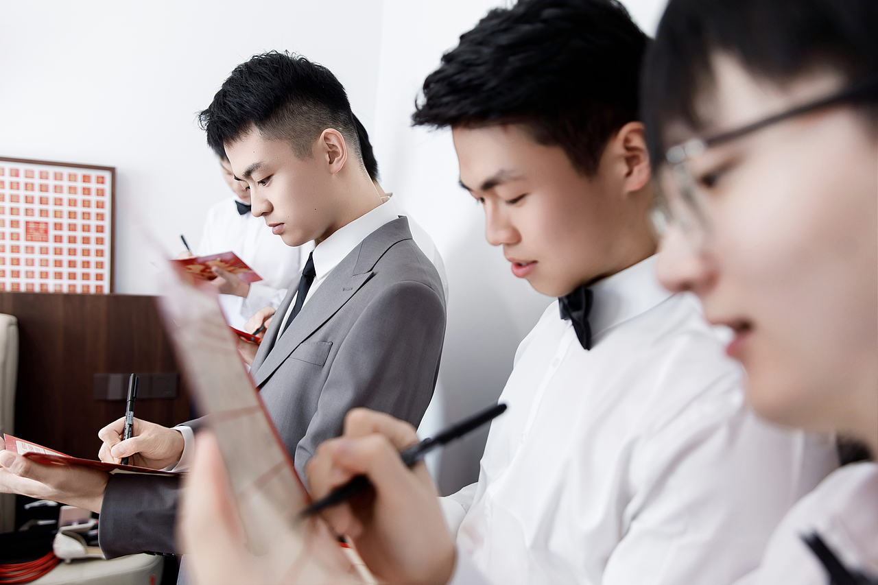 捕捉“真实瞬间”比摆拍更动人