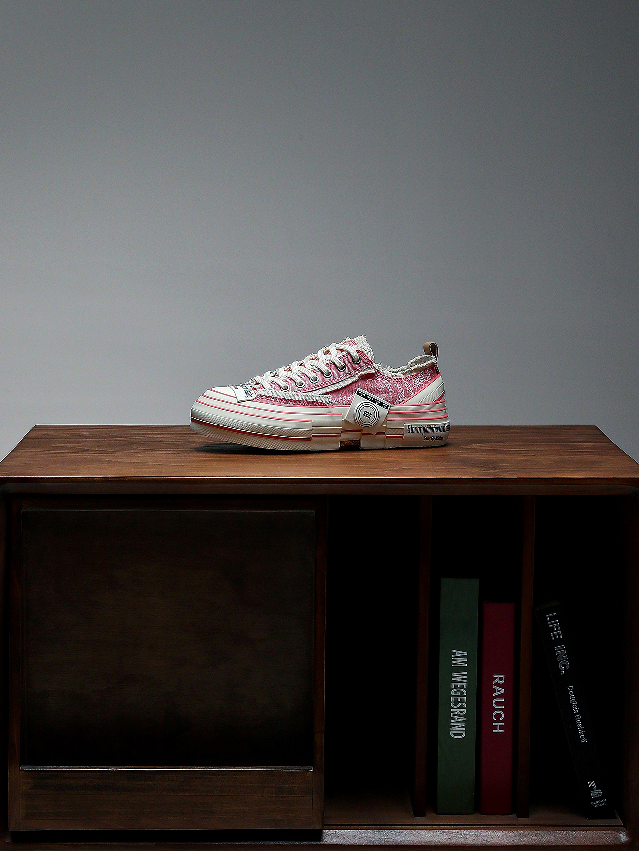 产品鞋子拍摄运动鞋板鞋电商摄影（图ZMzk4NzU2NjUy） - 产品摄影 - 站酷设计师摄影师小助助原创素材 - 站酷ZCOOL