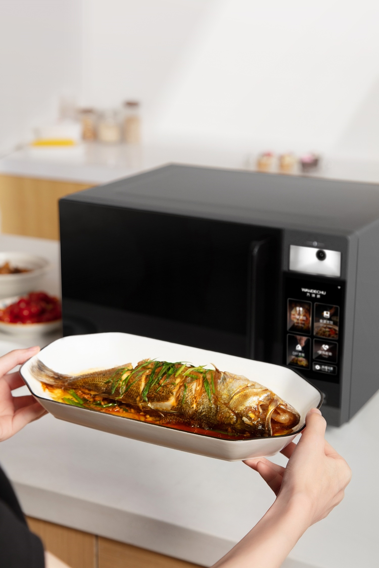 万得厨设备场景模特图摄影 微波炉模特图摄影