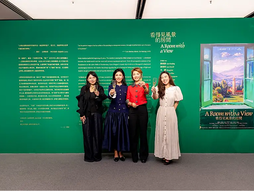 武汉SKP周年庆携手頌艺术中心联合呈现《看得见风景的房间》超现实艺术展