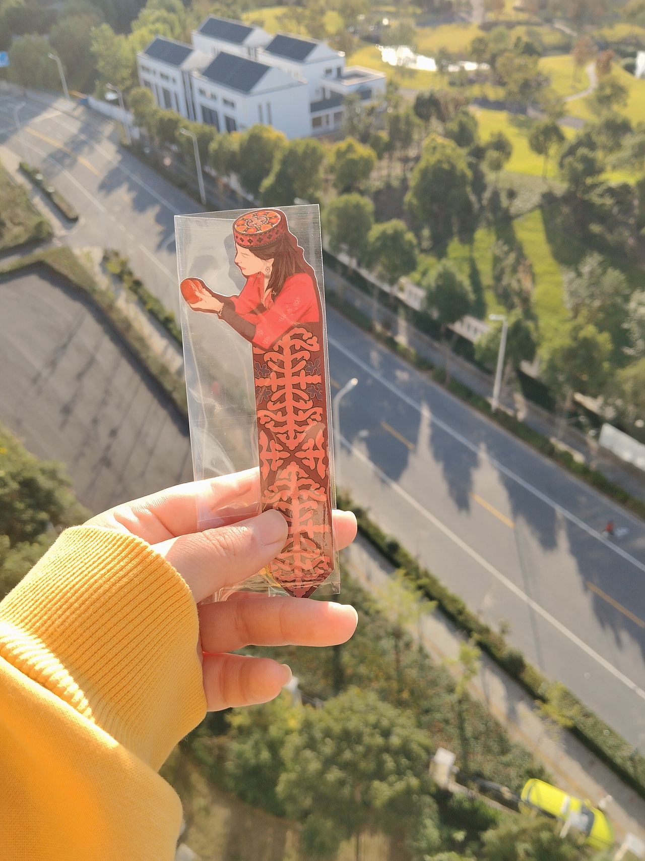 新疆少數(shù)民族文創(chuàng)產(chǎn)品（圖ZMzk4ODc3ODI0） - 商業(yè)插畫 - 站酷設(shè)計師呂大錘手工鋪原創(chuàng)素材 - 站酷ZCOOL