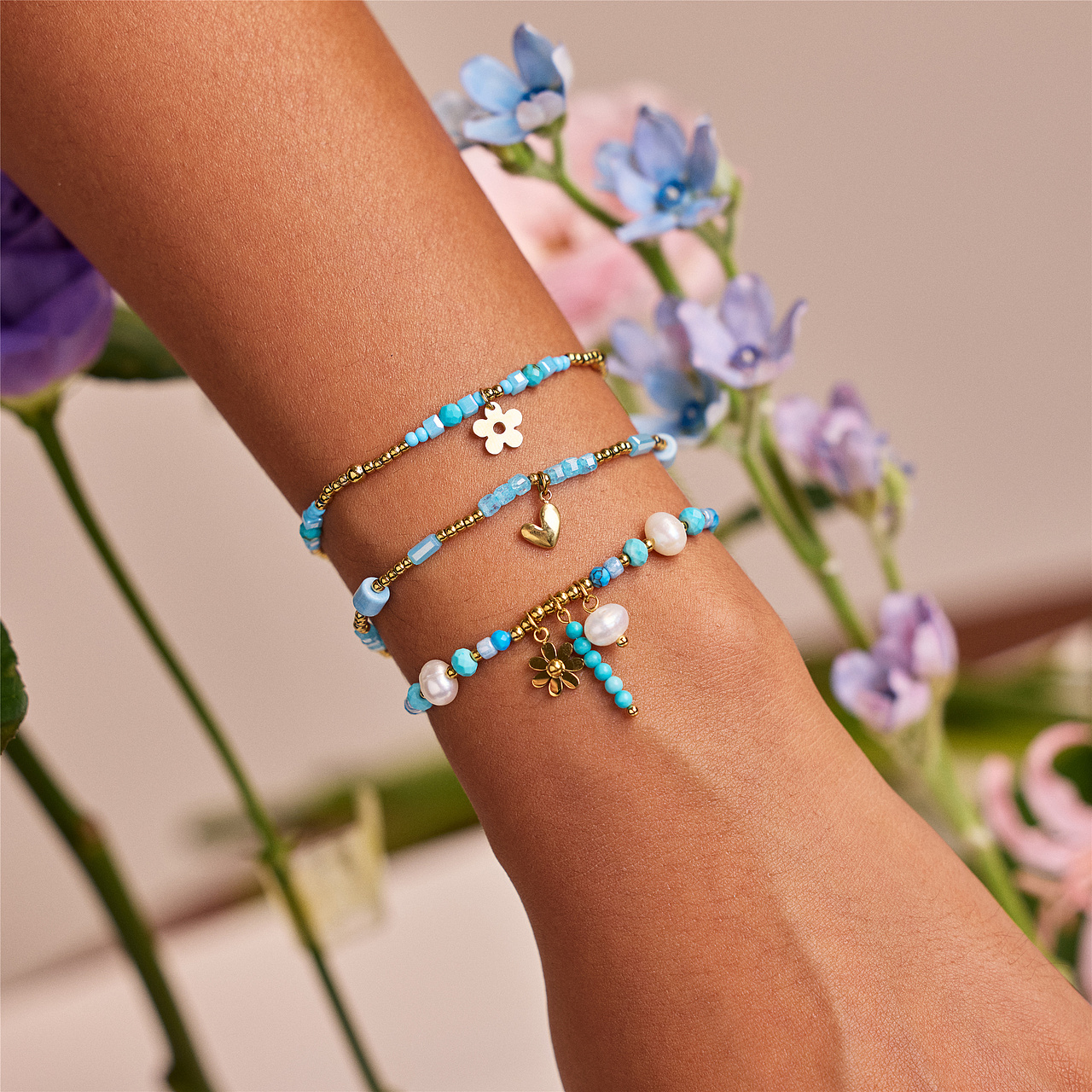 外贸饰品丨跨境电商丨手链丨阿里国际丨希音丨麦图（图ZMzk4ODkzNDA0） - 产品摄影 - 站酷设计师麦图商业摄影原创素材 - 站酷ZCOOL