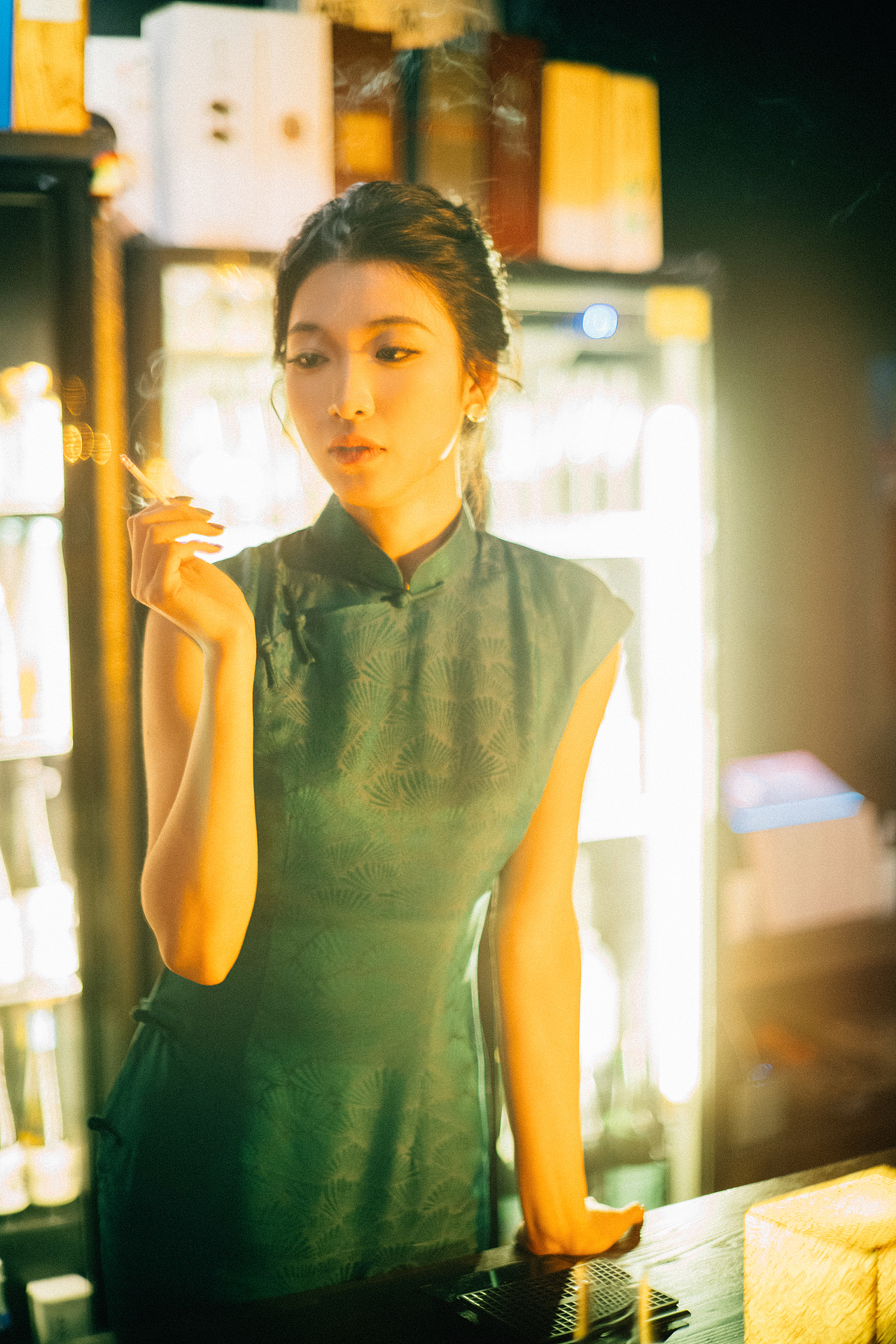 老板娘的旗袍（图ZMzk4OTg0MTcy） - 人像摄影 - 站酷设计师Deepblueocean原创素材 - 站酷ZCOOL