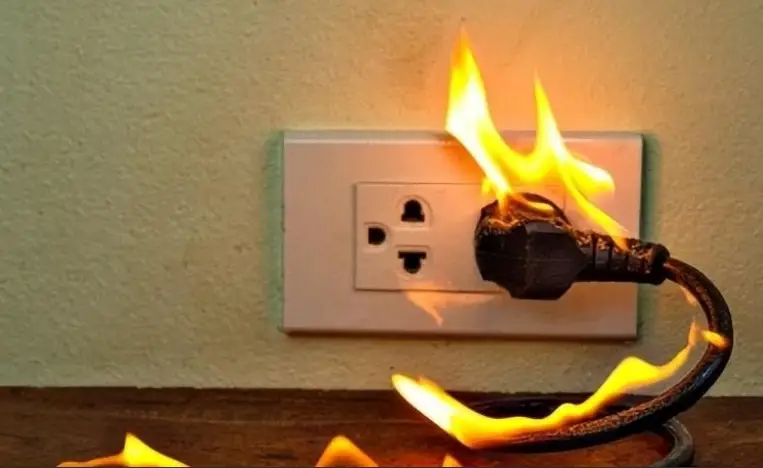 护眼落地灯哪个牌子更好更专业？2025经典护眼灯品牌推荐，冲就好了