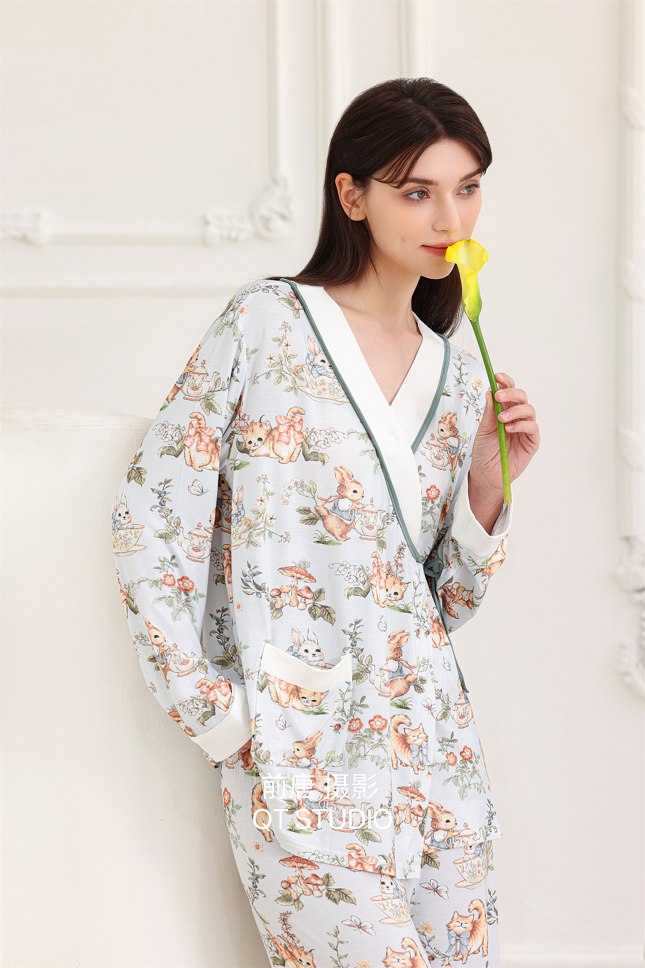 家居服 睡衣 模特图