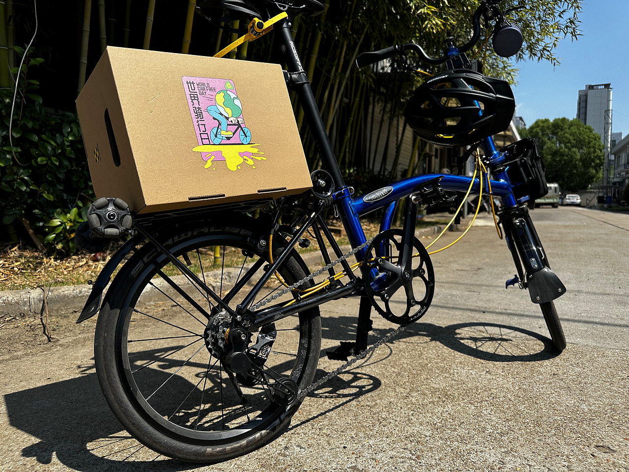 环保骑行插画设计