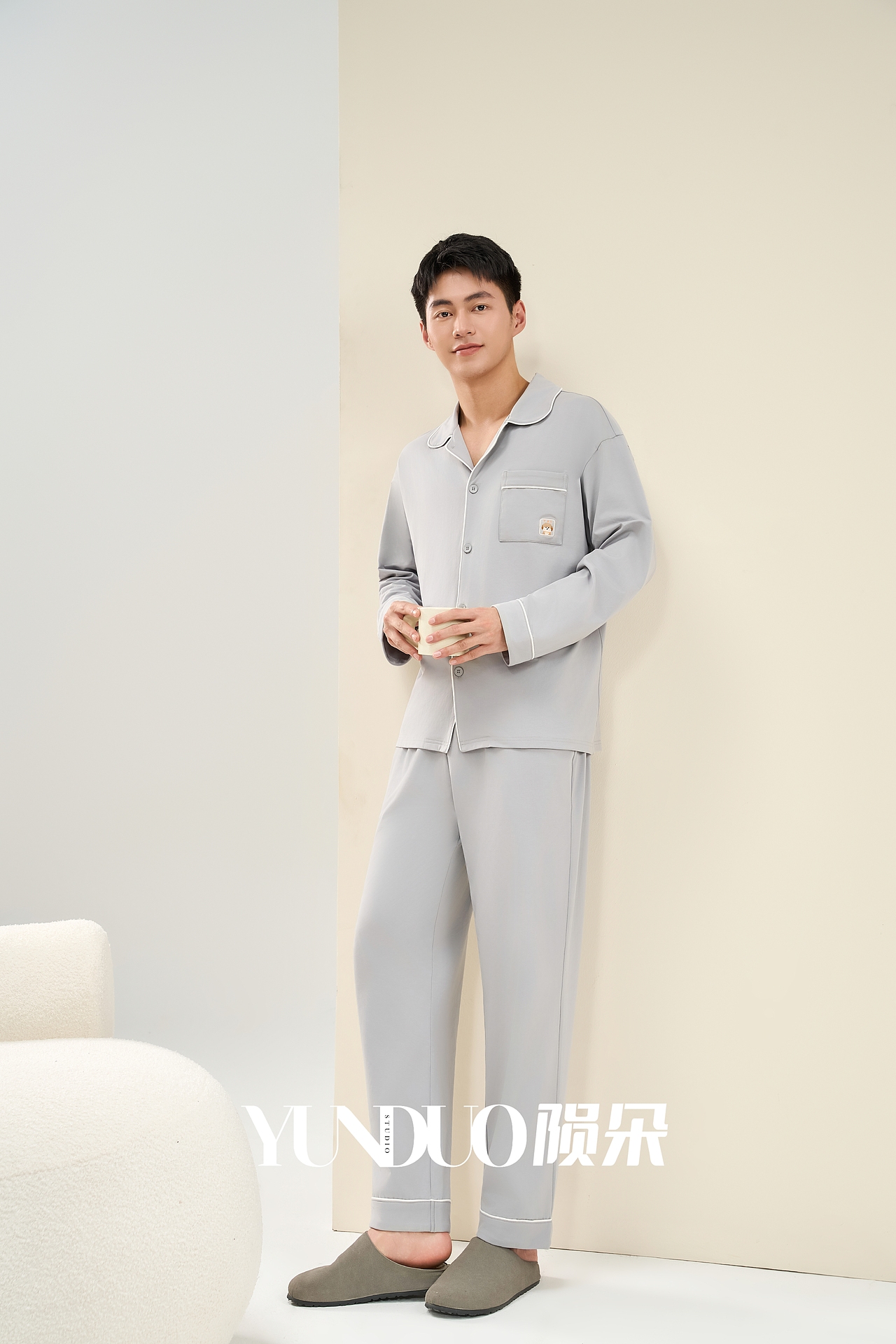 家居服拍摄 男生家居服拍摄 电商拍摄 有颗树品牌拍摄（图ZMzk5MDU4MzYw） - 产品摄影 - 站酷设计师陨朵商拍刘大奇原创素材 - 站酷ZCOOL