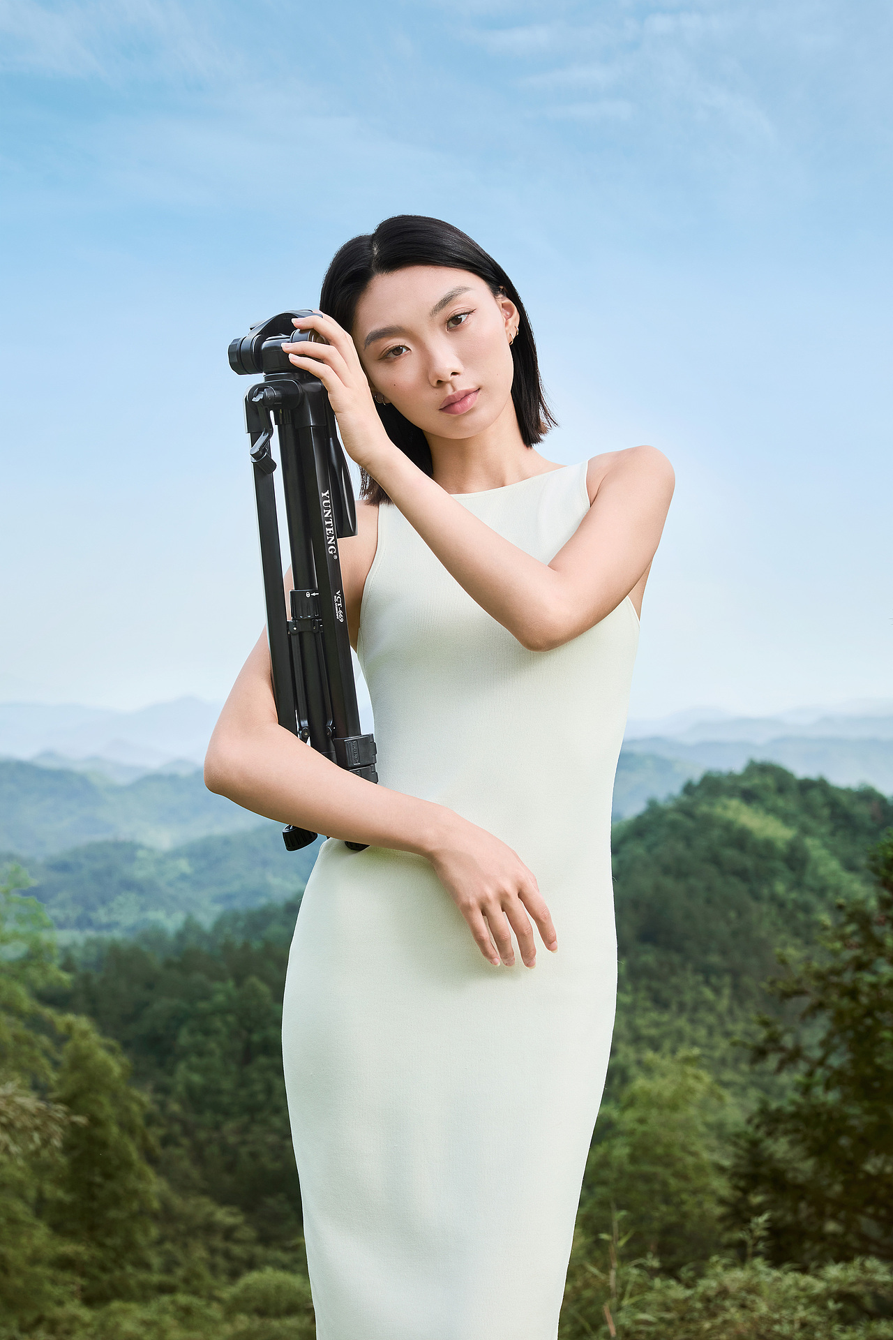 云腾 摄影相机手机三脚架 品牌战略全案视觉升级