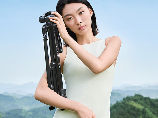 云腾 摄影相机手机三脚架 品牌战略全案视觉升级