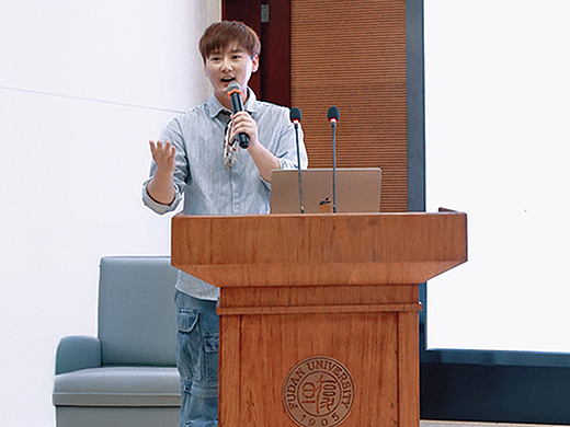 复旦大学讲座分享: 锐童学——00后数字艺术家