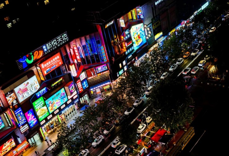 霓虹烟火，永远是夜经济的流量密钥丨渭南新洲·新悦天地