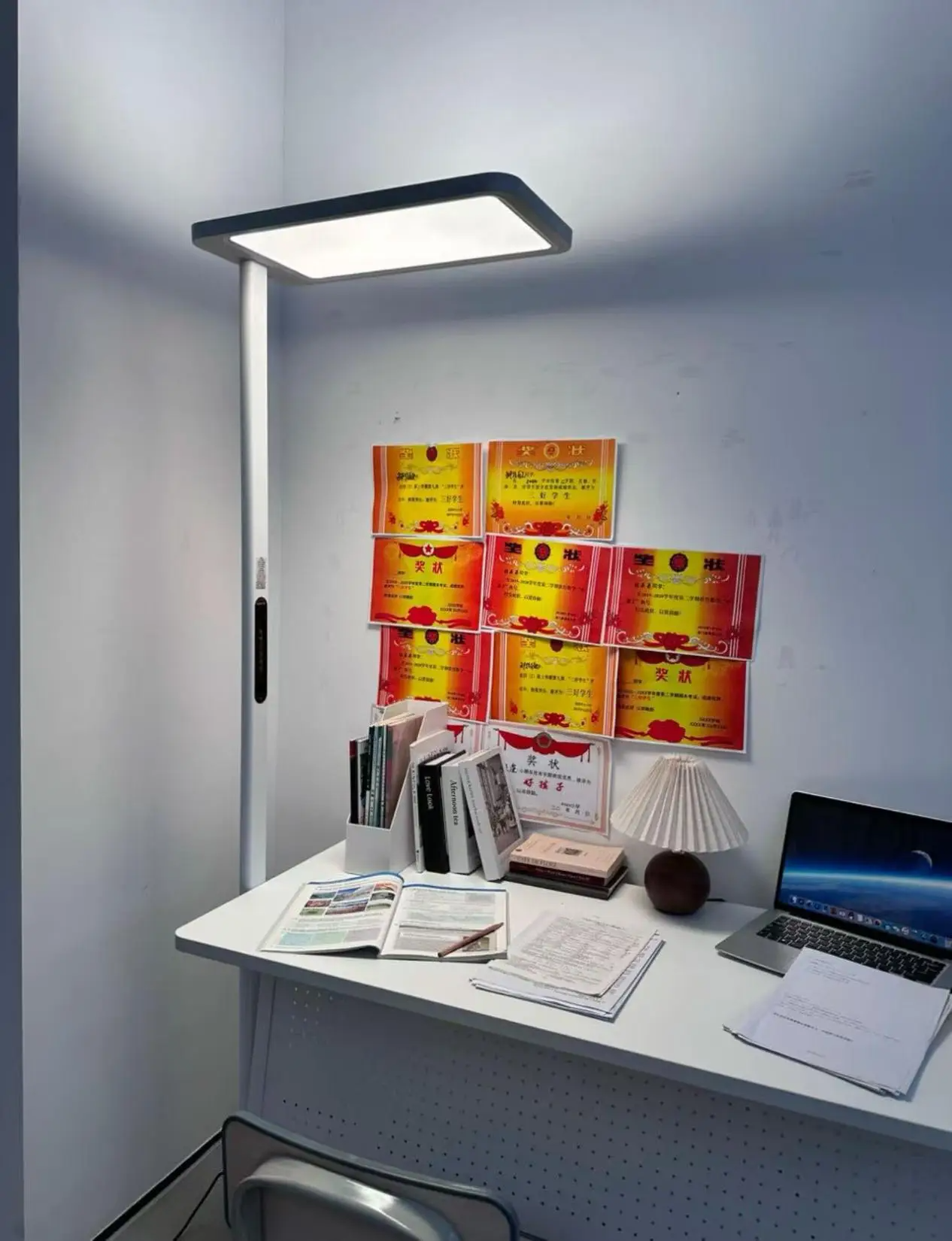 适合孩子读书用什么的落地灯？2025年度爆款落地灯推荐，家庭必入（图ZMTUyODY5NDA=） - 评测 - 站酷设计师Z488115952原创素材 - 站酷ZCOOL