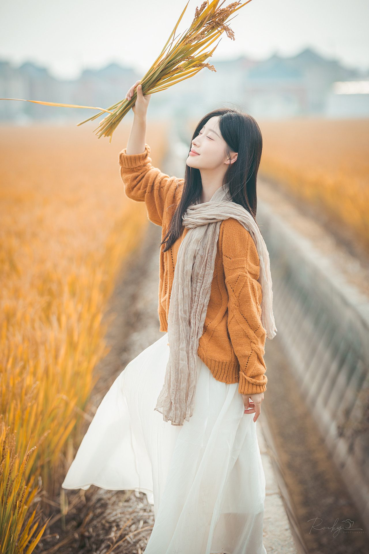 秋日稻田（图ZMzk5MTc1MTA4） - 人像摄影 - 站酷设计师微胖凹凸曼原创素材 - 站酷ZCOOL