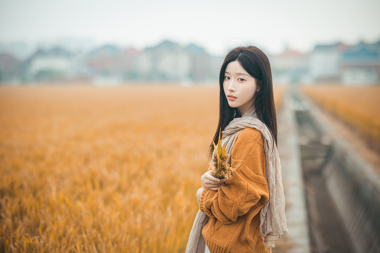 秋日稻田（图ZMzk5MTc1MTE2） - 人像摄影 - 站酷设计师微胖凹凸曼原创素材 - 站酷ZCOOL