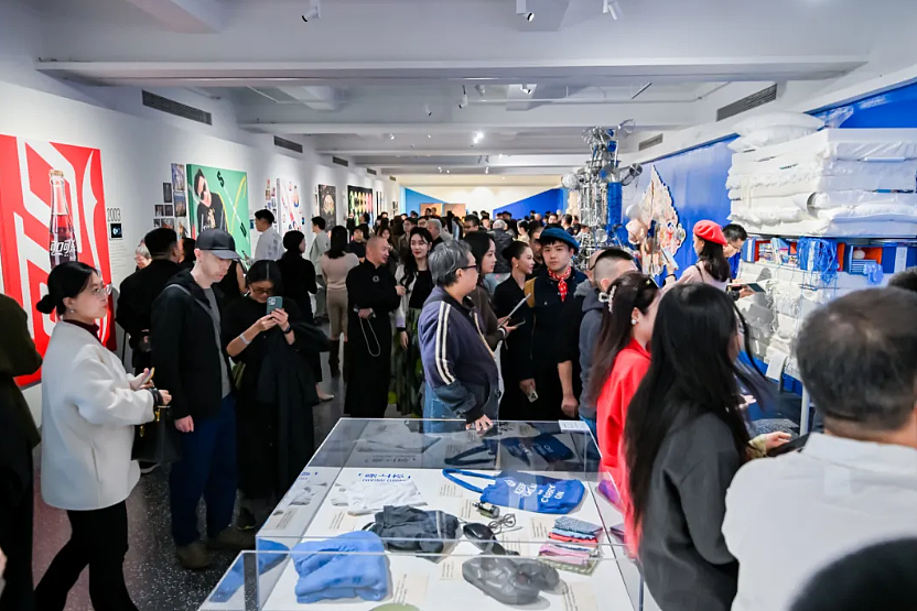 “浪奔・浪流——2025陈幼坚、欧阳应霁双个展”（图ZMTUyODc4NTY=） - 资讯 - 站酷设计师站酷资讯原创素材 - 站酷ZCOOL