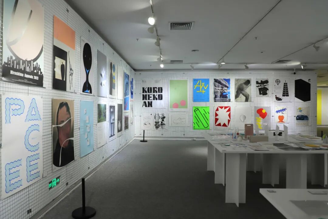 一天世界：日本平面设计大展（图ZMTUyODgyNTI=） - 资讯 - 站酷设计师站酷资讯原创素材 - 站酷ZCOOL